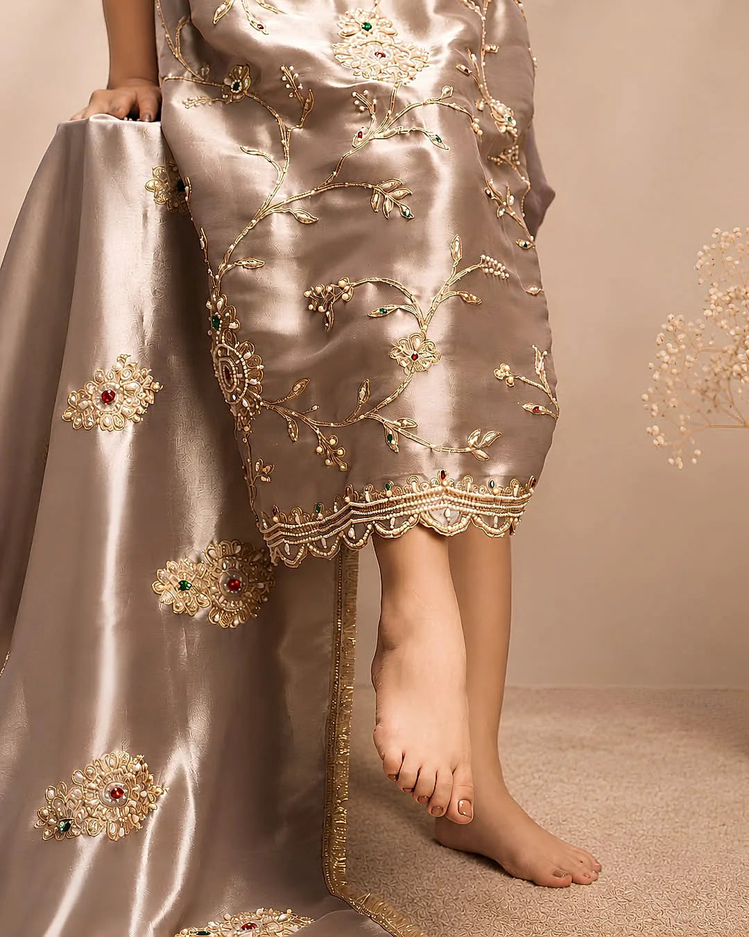 Champagne Lattice Medallion Suit Design
