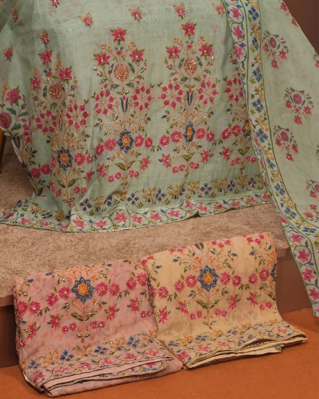 Mint Small Floral Border Suit Design