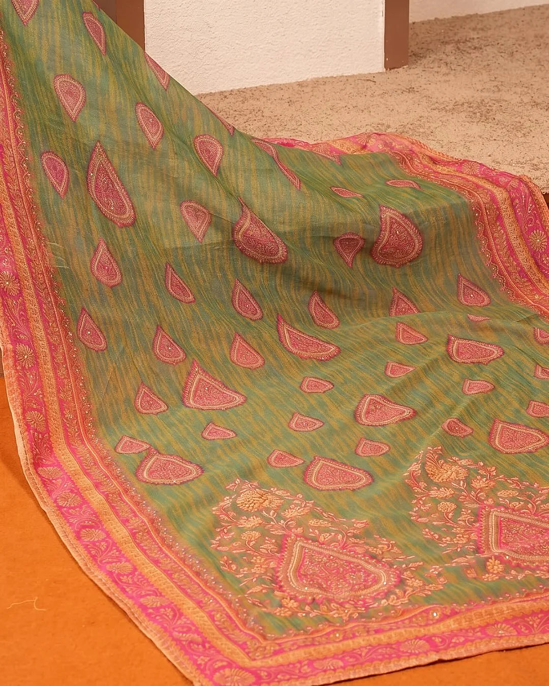 Olive Pink Paisley Border Suit Design