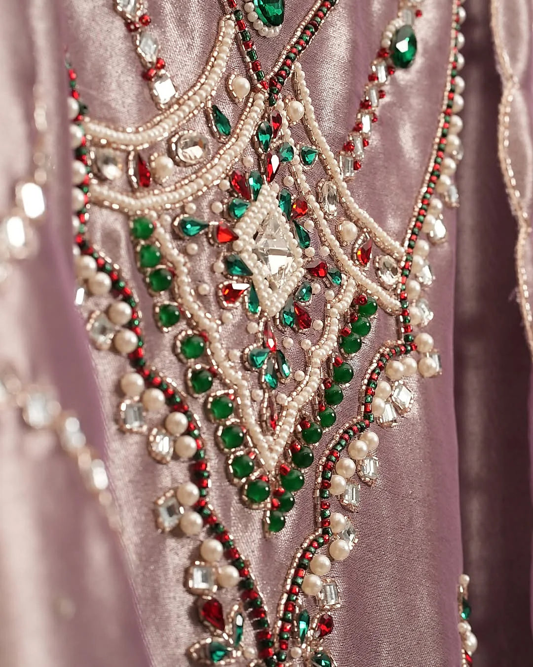 Mauve Jewel-Tone V-Neck Suit Design