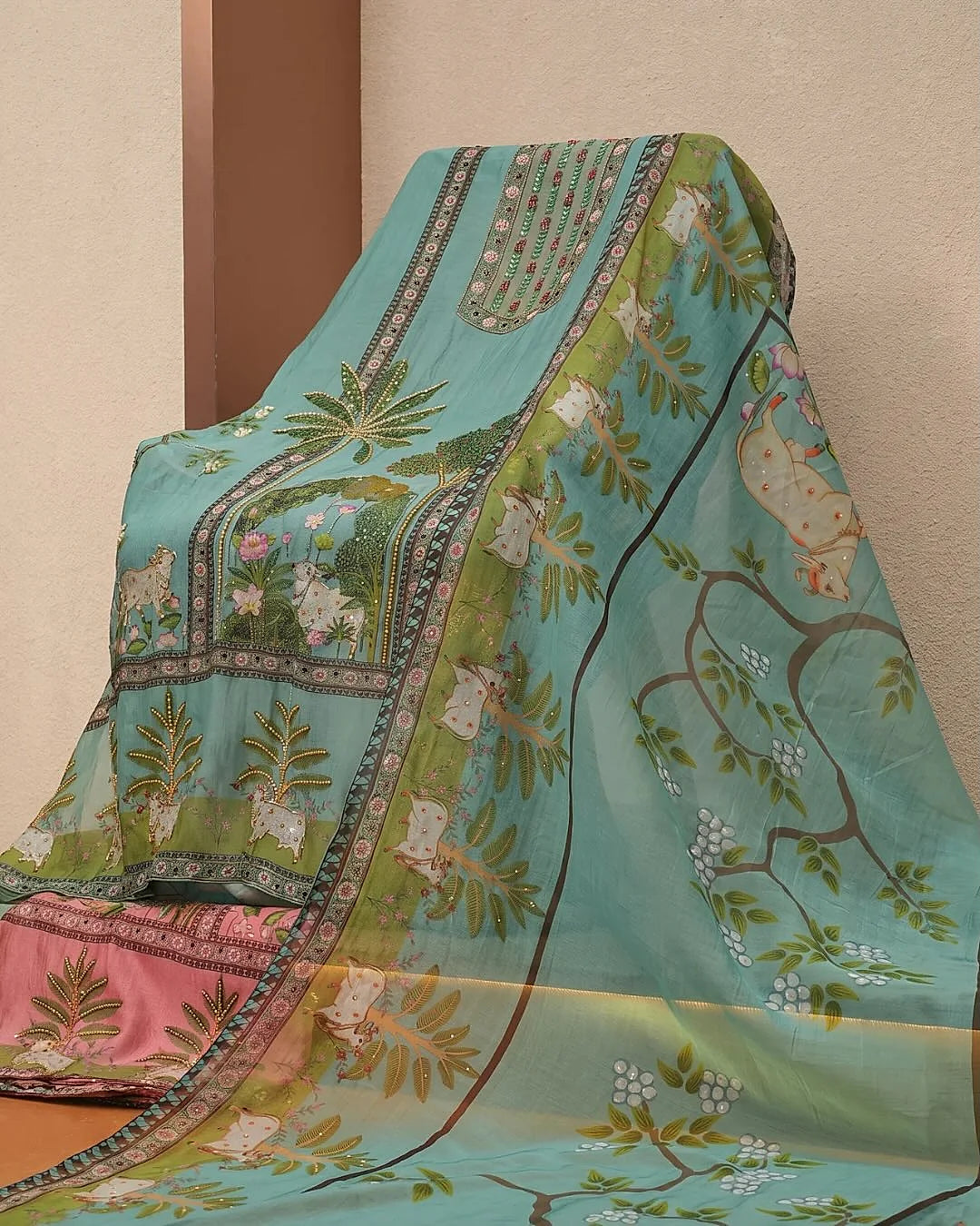 Aqua Garden Panel Suit Design